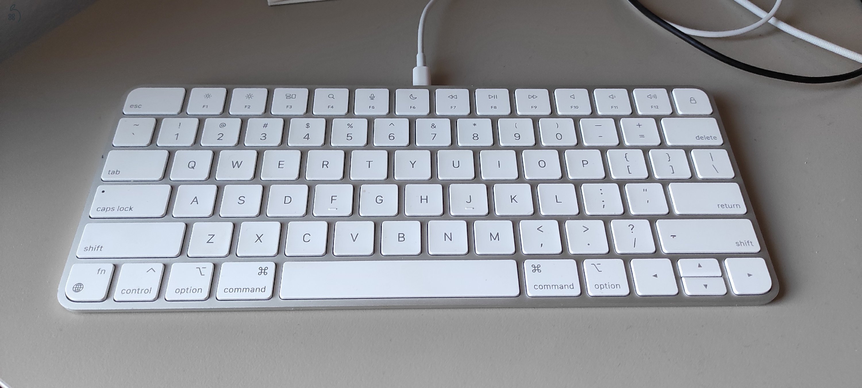Magic Keyboard