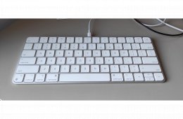 Magic Keyboard