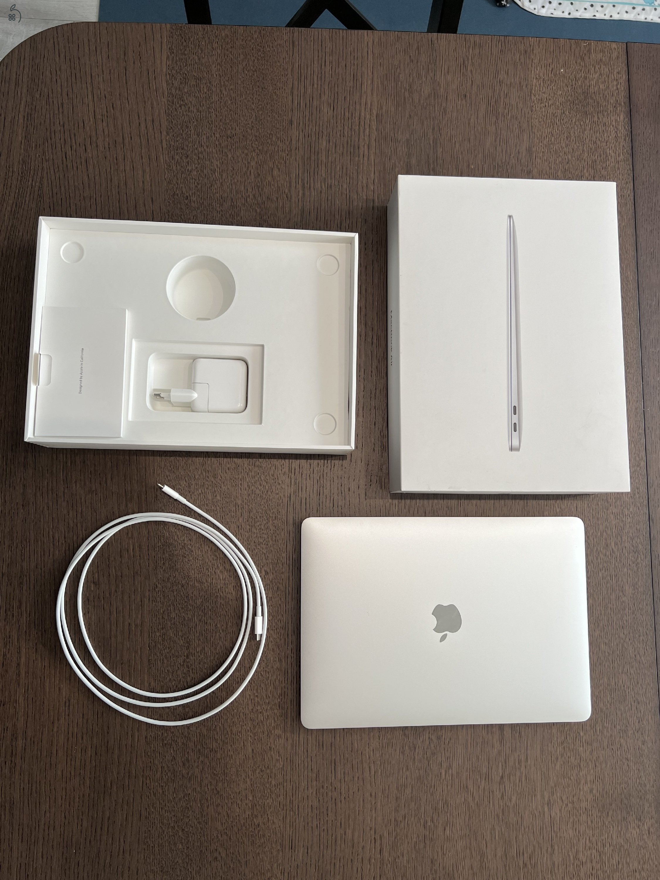 2022 MacBook Air M1 8GB/256GB 13