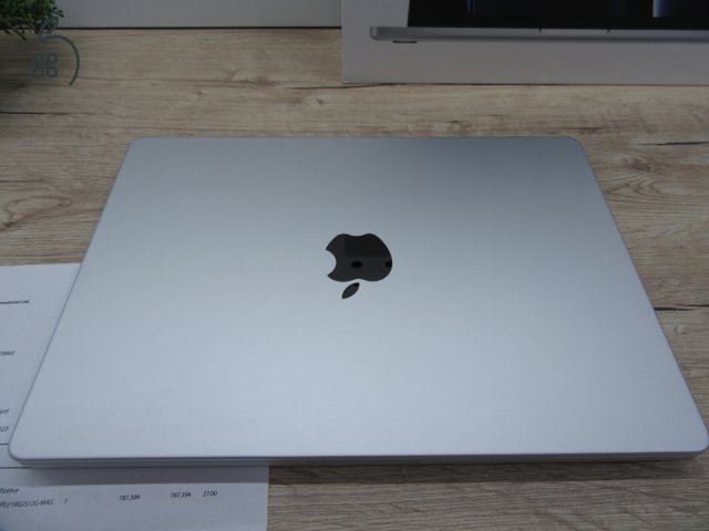 Apple Macbook 14 M2 Pro - 2023 - Használt, újszerű