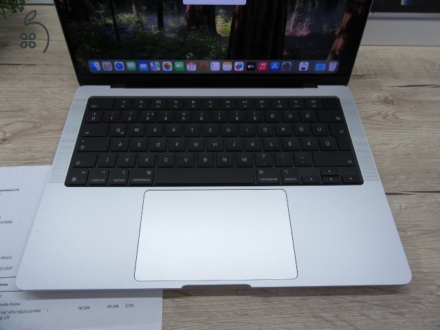 Apple Macbook 14 M2 Pro - 2023 - Használt, újszerű