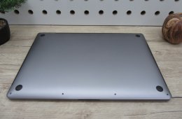 Apple Retina Macbook Pro 16 - 2019 - Használt