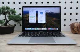 Apple Retina Macbook Air 13 - 2019 - Használt, megkímélt