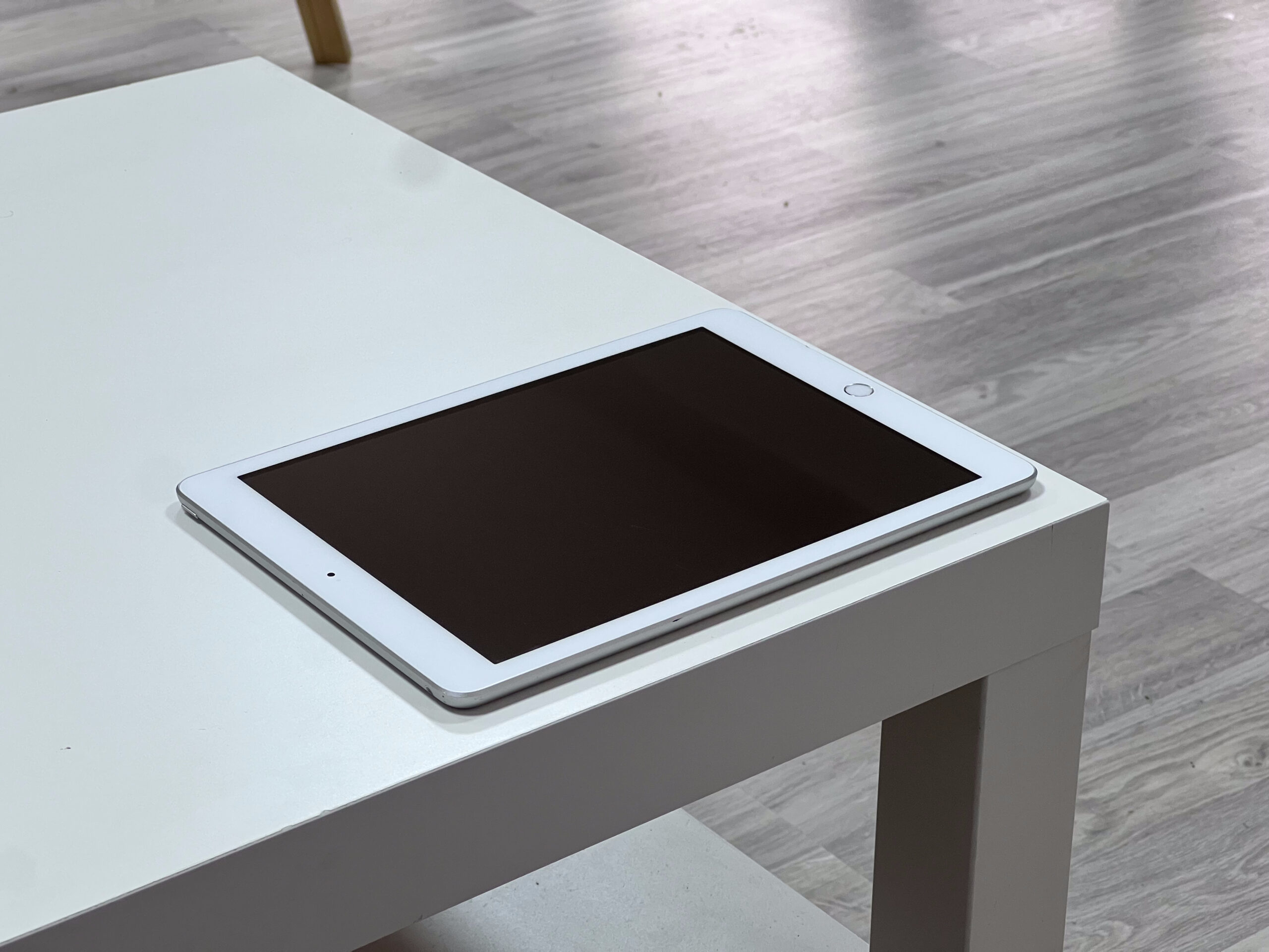 iPad 6th Generáció Silver 32GB 2 Év Garanciával Számlával Aksi 91%