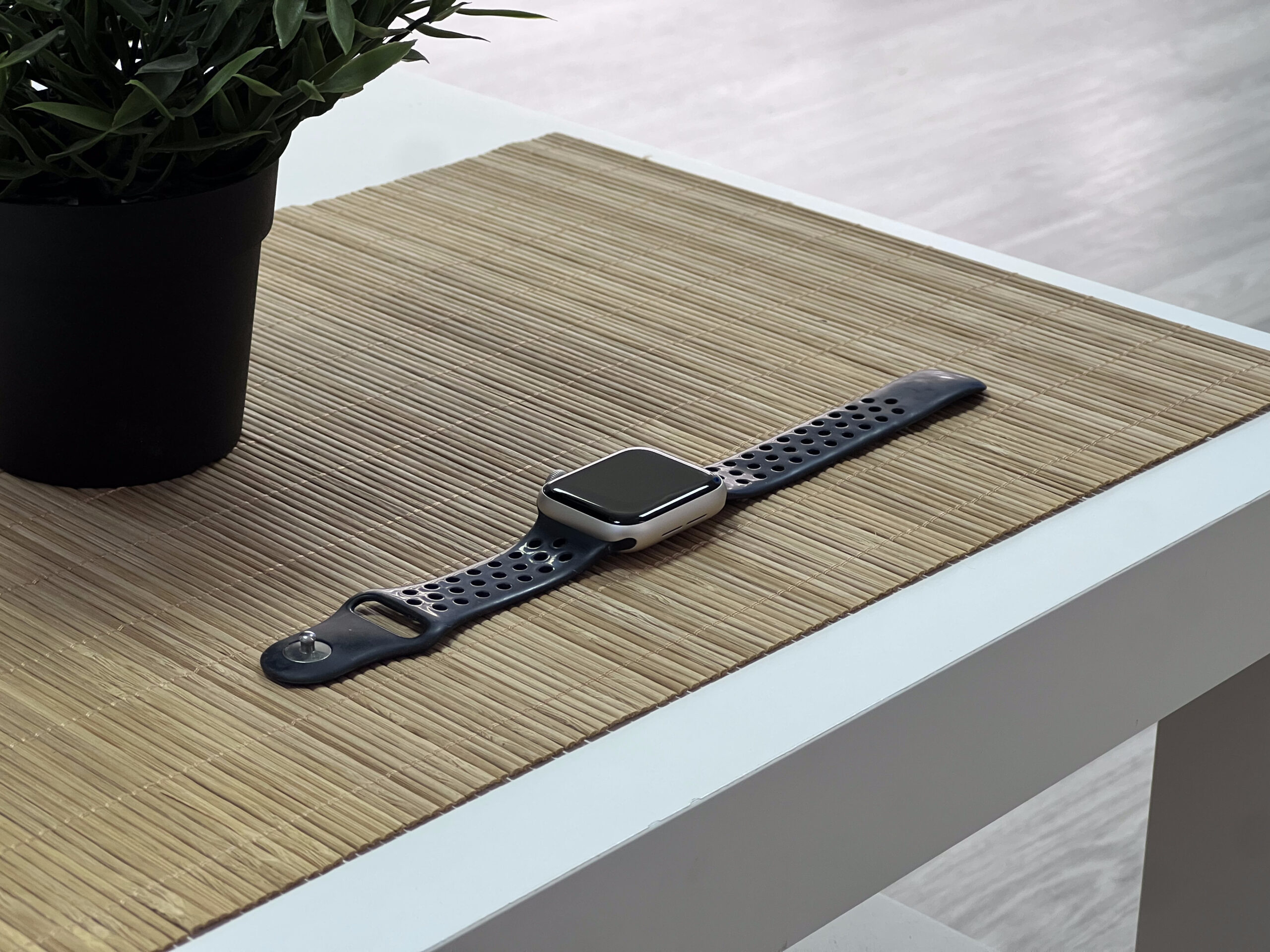 Hibátlan Apple Watch SE2 Starlight CEL 40MM 2 ÉV Garanciával Számlával Aksi 99%