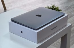 MacBook Air 2020 13 M1 256GB 2 ÉV Garanciával Számlával Aksi 91%