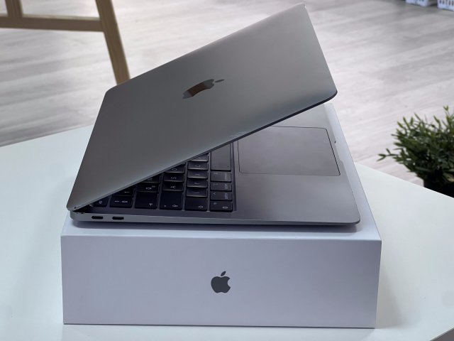 MacBook Air 2020 13 M1 256GB 2 ÉV Garanciával Számlával Aksi 91%