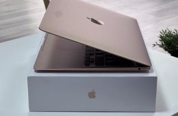 Hibátlan MacBook Air 2020 13 256GB 2 ÉV Garanciával Számlával