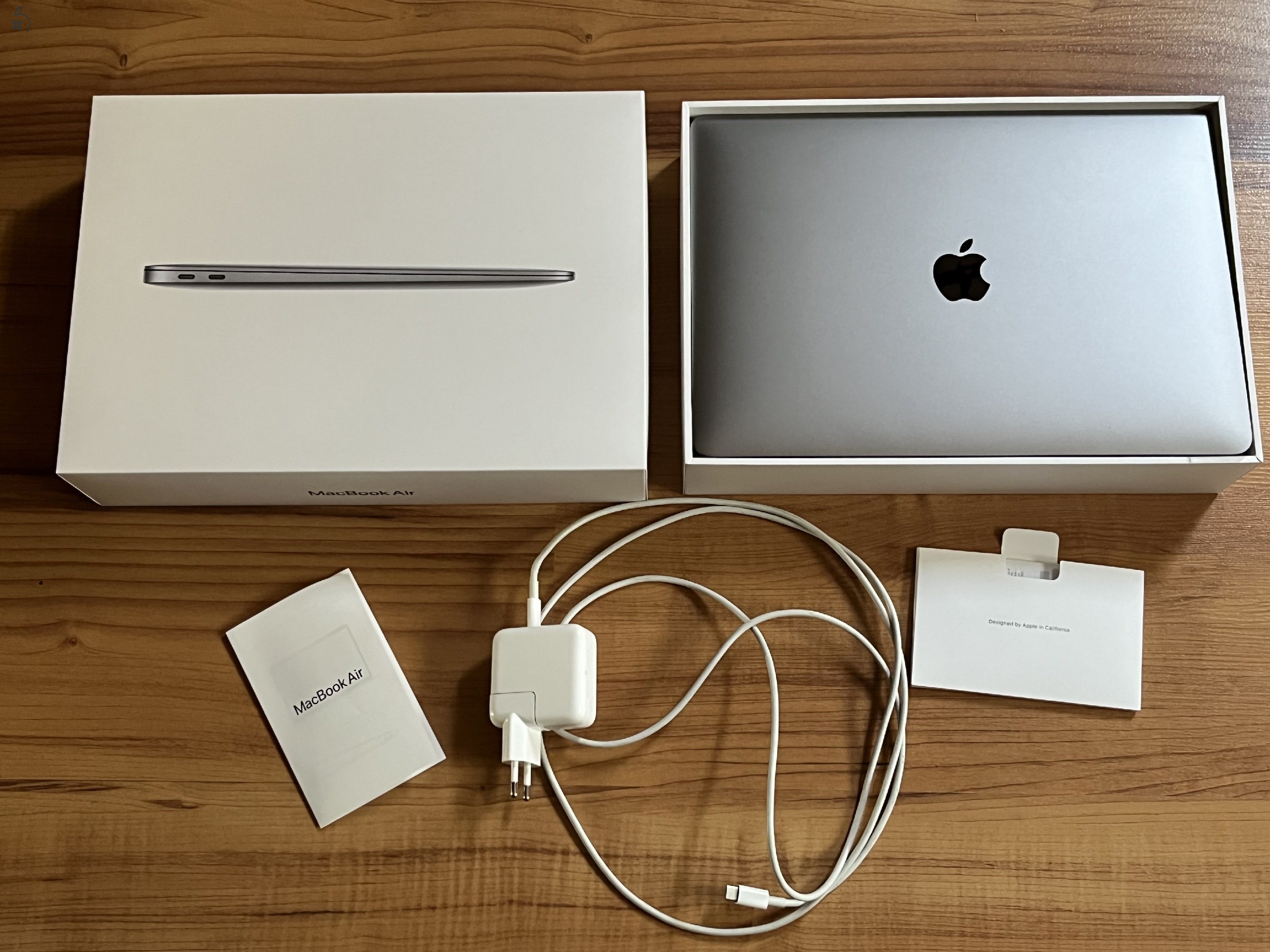 Eladó MacBook Air A2337 M1/256GB/8GB 2023.februári