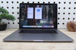 Apple Retina Macbook Pro 15 - 2018 - Használt, megkímélt állapot