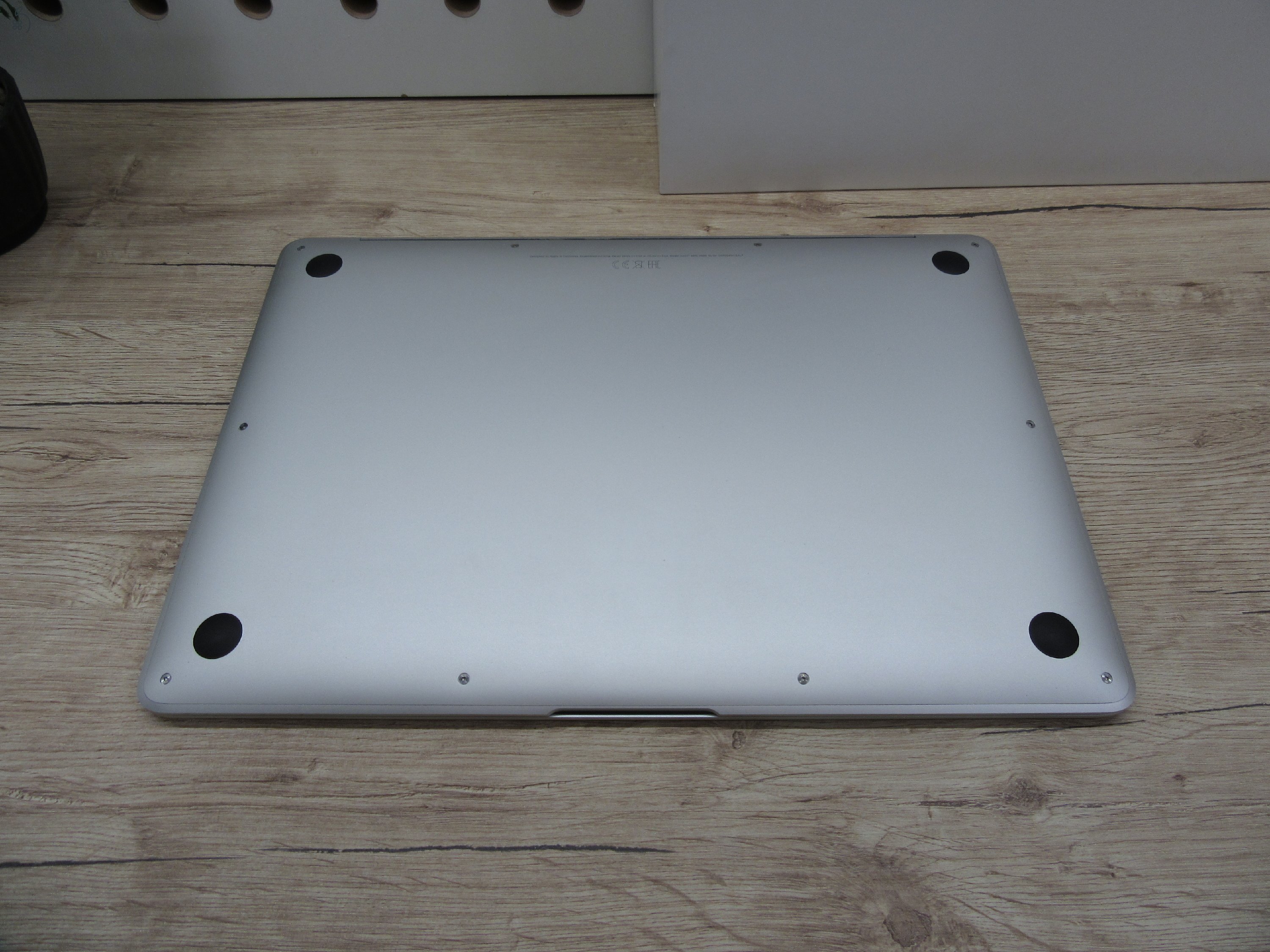 Apple Macbook Air 13 M1 - 2020 - Használt, karcmentes