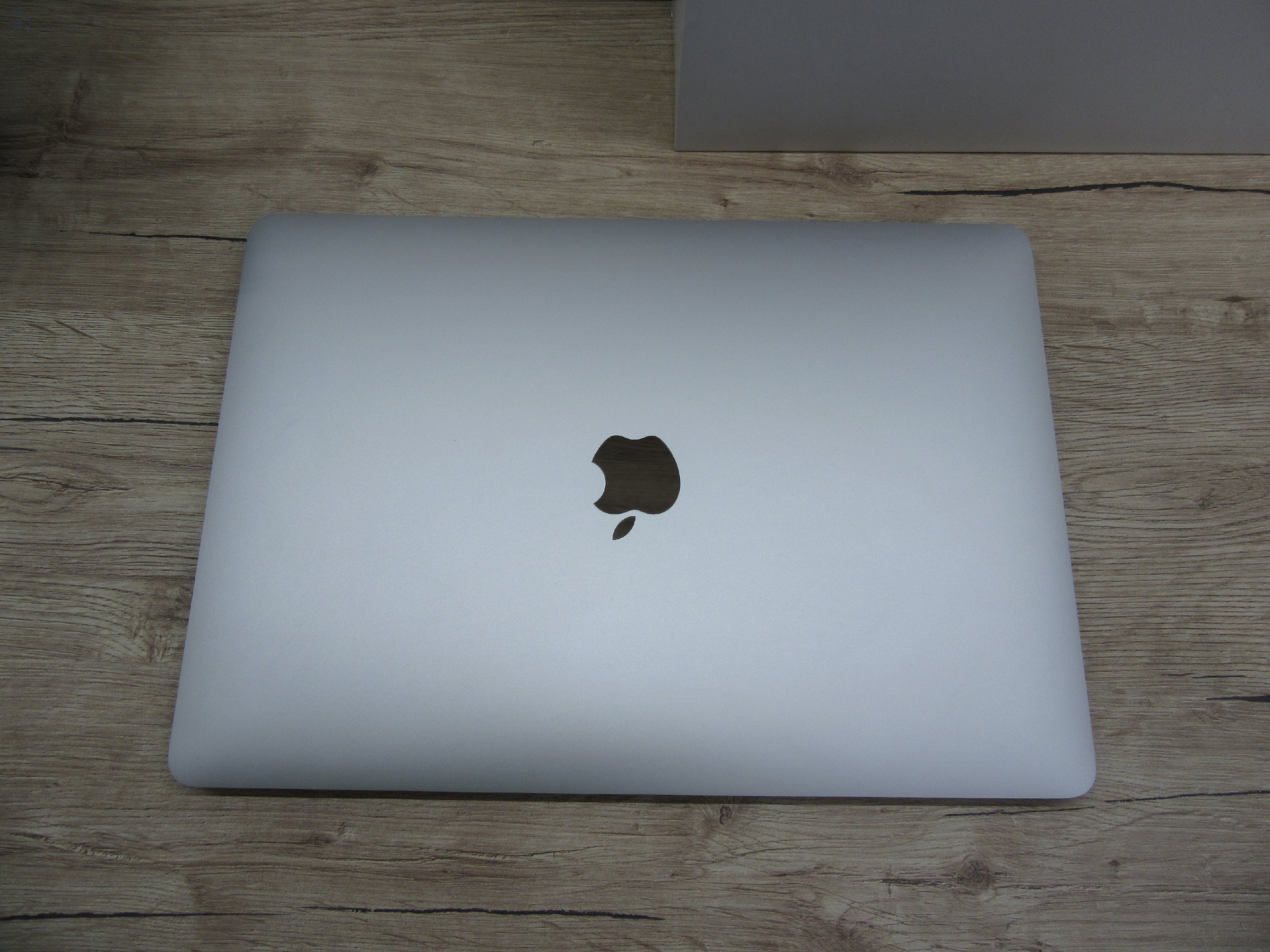 Apple Macbook Air 13 M1 - 2020 - Használt, karcmentes