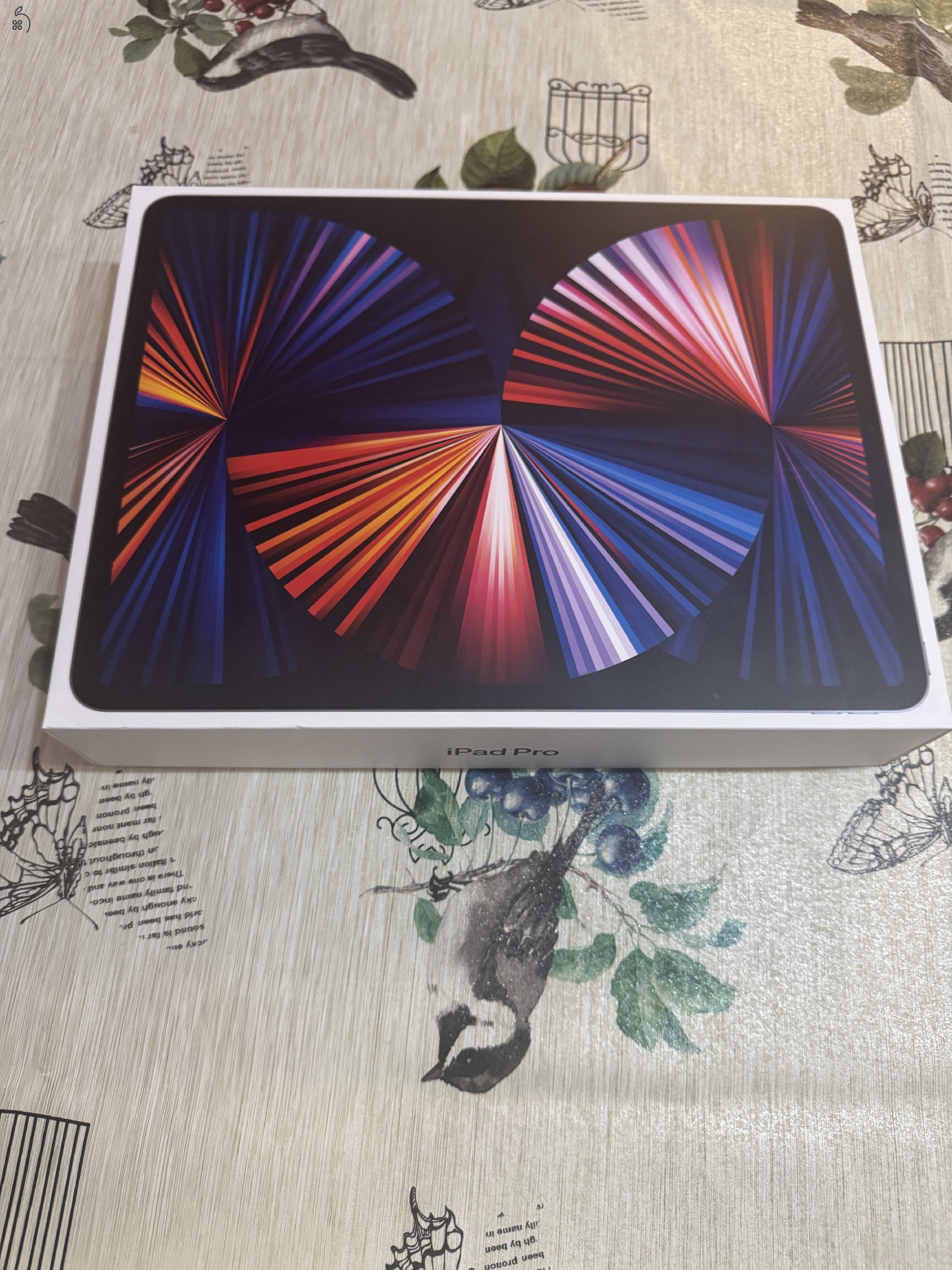 Eladó Apple IPad Pro 12.9 (5.Gen)  Wi-Fi 256 GB