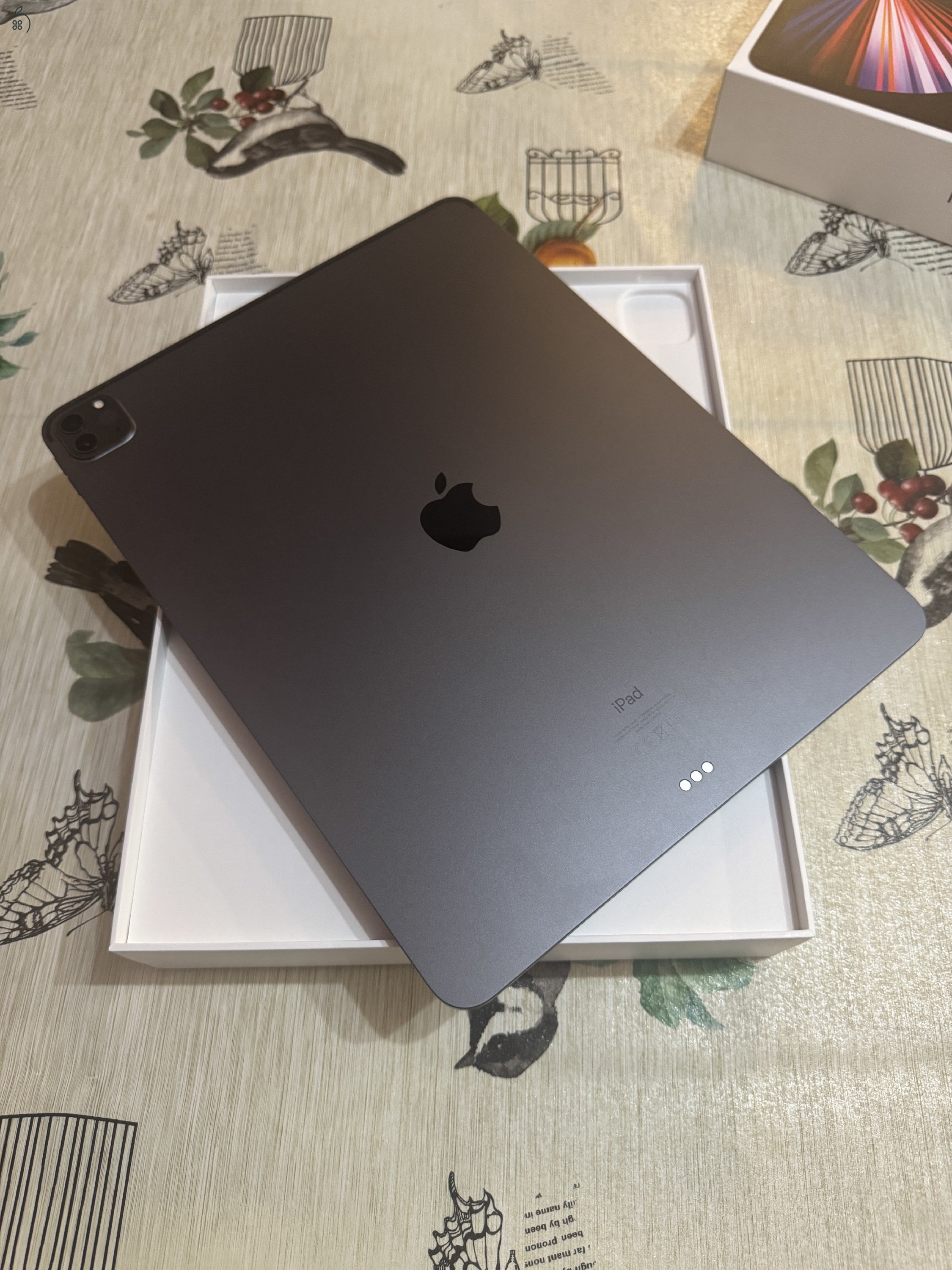 Eladó Apple IPad Pro 12.9 (5.Gen)  Wi-Fi 256 GB