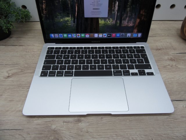 Apple Macbook Air M1 - 2020 - Használt, megkímélt