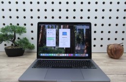 Apple Retina Macbook Pro 13 - 2020 - Használt, újszerű állapot