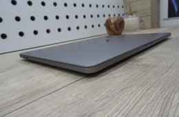 Apple Retina Macbook Pro 13 - 2020 - Használt, újszerű állapot