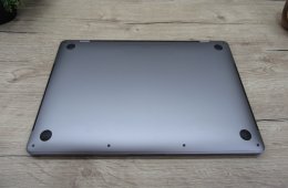 Apple Retina Macbook Pro 13 - 2020 - Használt, újszerű állapot