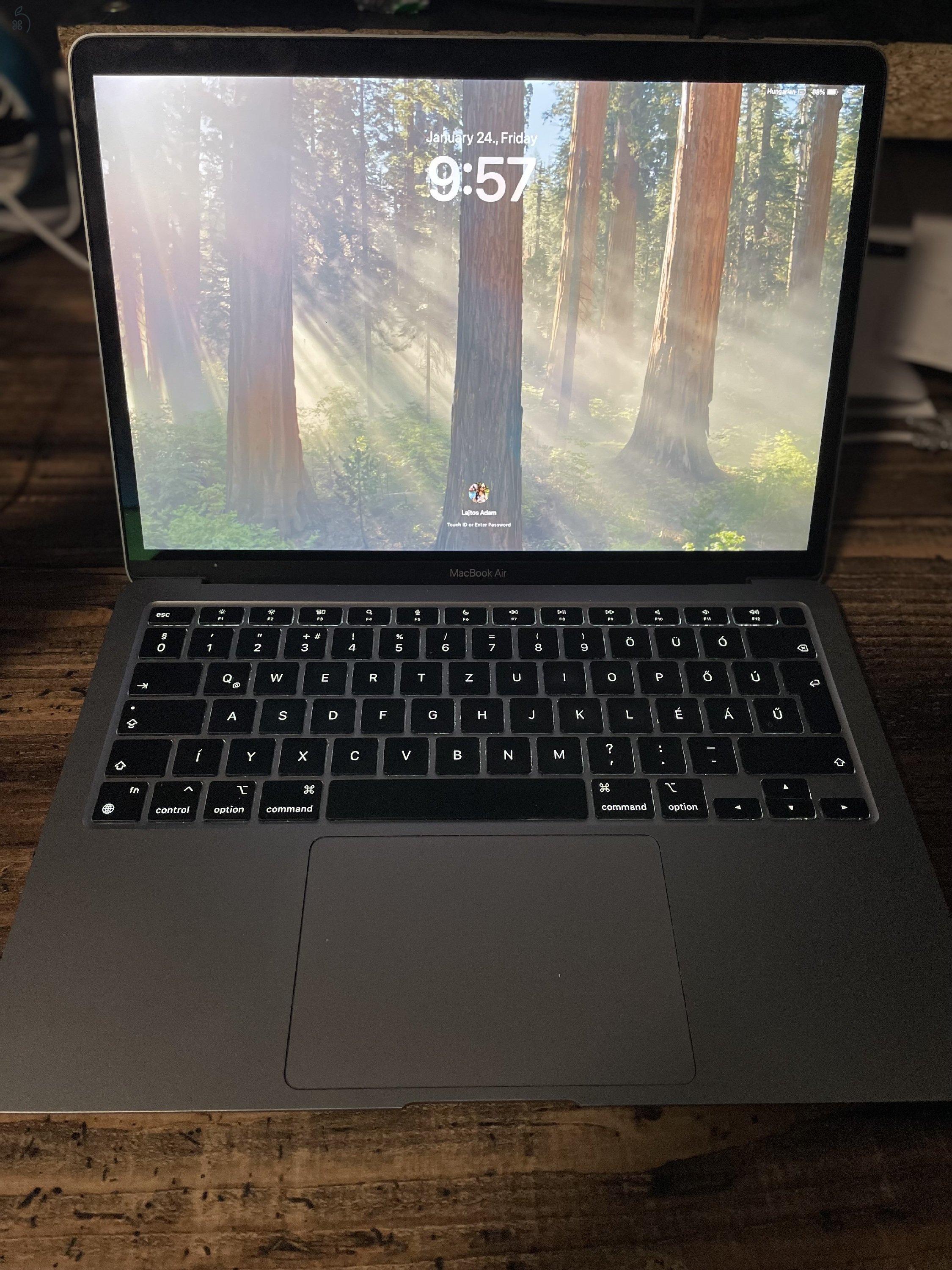 Apple Macbook Air M1 8GB/256GB Asztroszürke