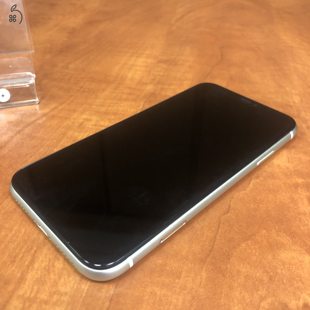 Apple iPhone 11 - 128 GB - fehér