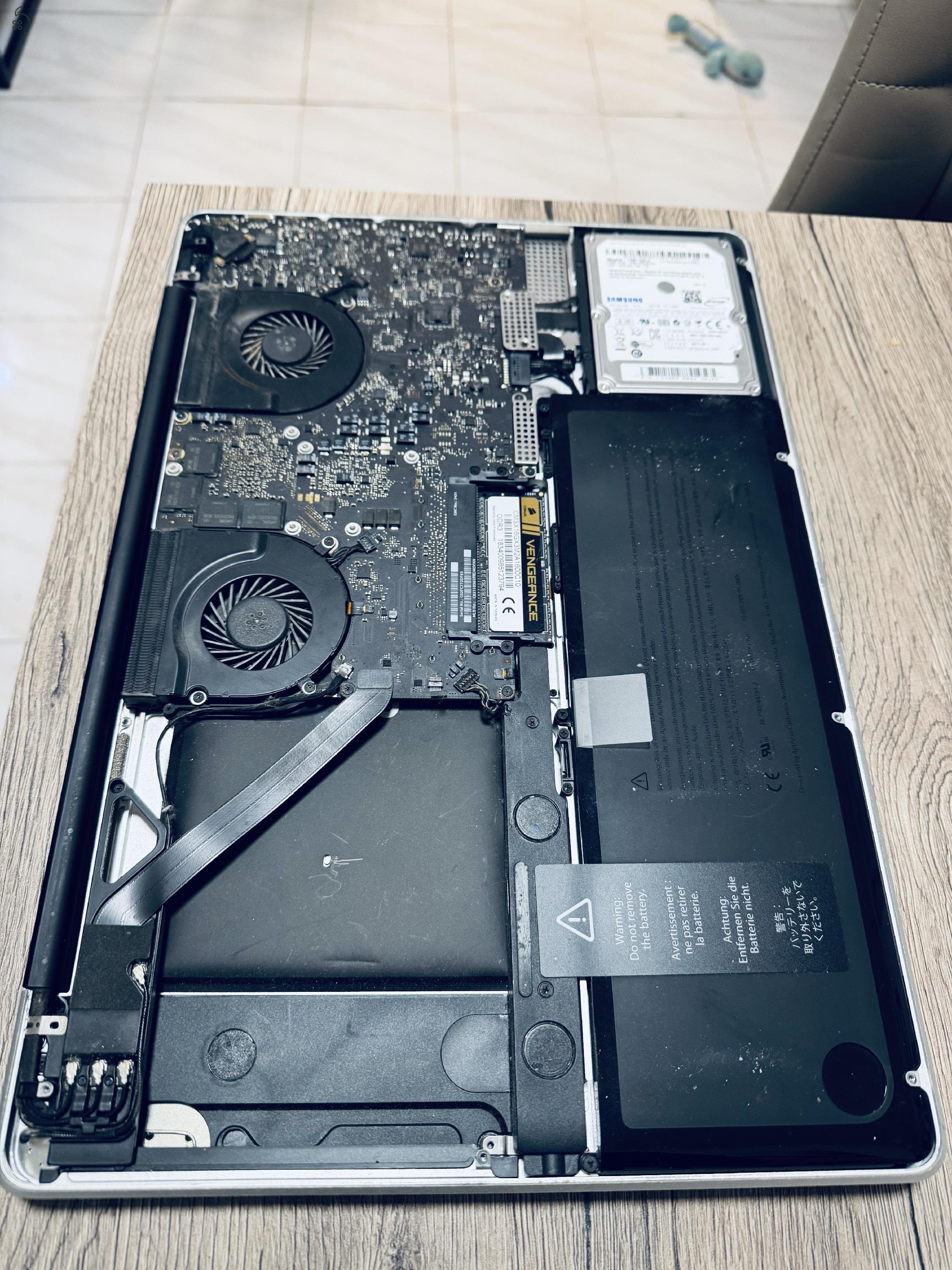 MacBook Pro 17 2010 1 TB HDD, 16 GB DDR3 GPU hibás eladó