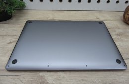  Apple Retina Macbook Pro 16 Touchbar - 2019 - Használt, megkímélt 