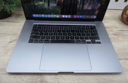  Apple Retina Macbook Pro 16 Touchbar - 2019 - Használt, megkímélt 