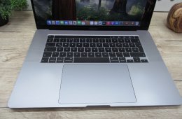  Apple Retina Macbook Pro 16 Touchbar - 2019 - Használt, megkímélt 