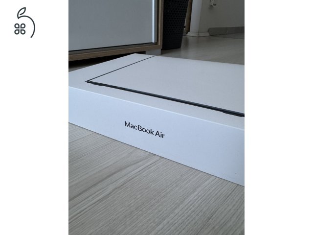 MacBook Air m2 15.3 - 2 év Garancia, Kitűnő állapot