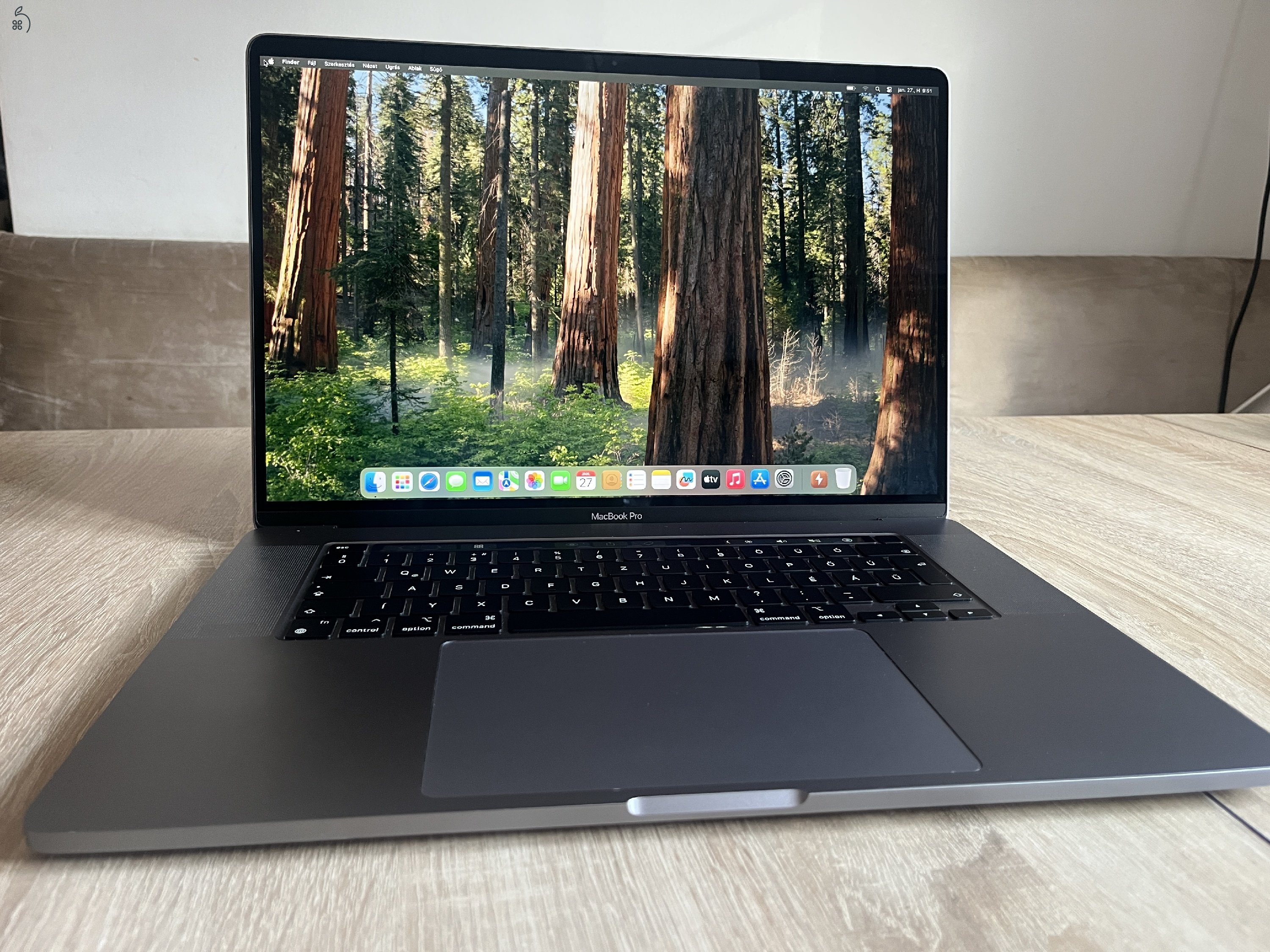 Apple Macbook Pro 16