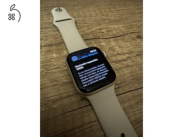 Apple Watch SE (2022) - starlight