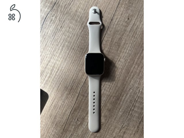 Apple Watch SE (2022) - starlight