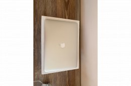 Szép állapotú MacBook Air