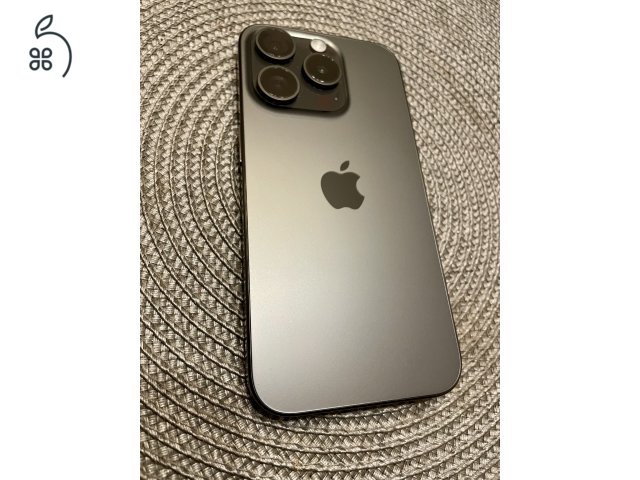 Fekete iPhone 15 pro eladó