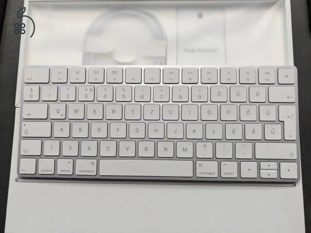 Apple Magic Keyboard (magyar)