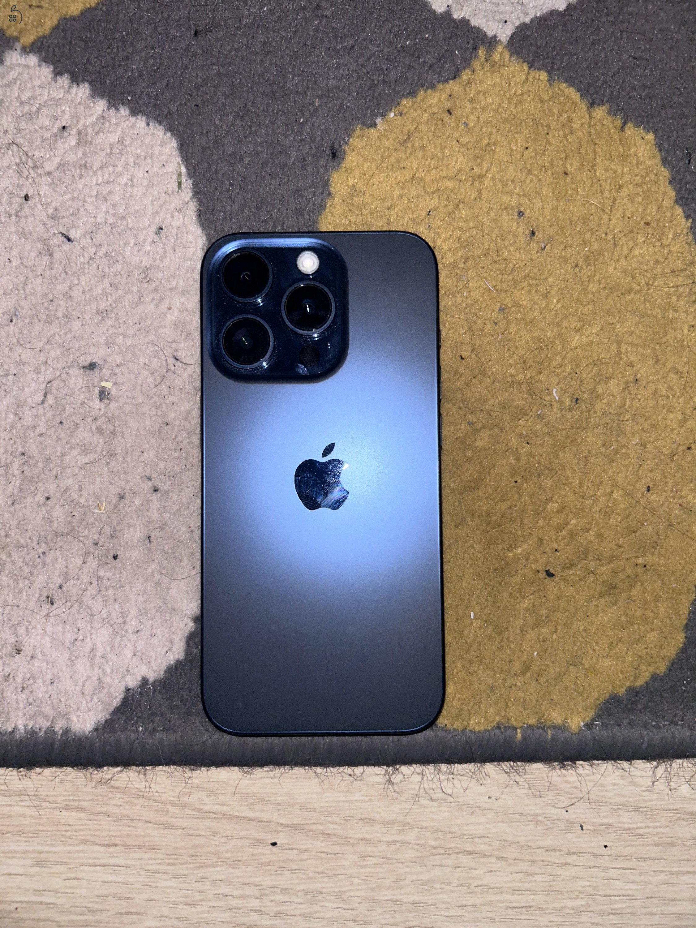 Iphone 15 pro Blue Titanium