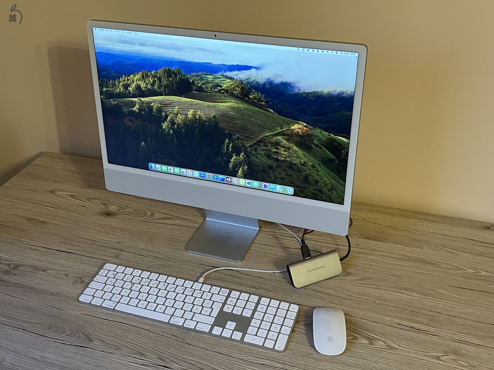 iMac M1 - (2021) 24-inch, 1TB SSD, 16GB Memória