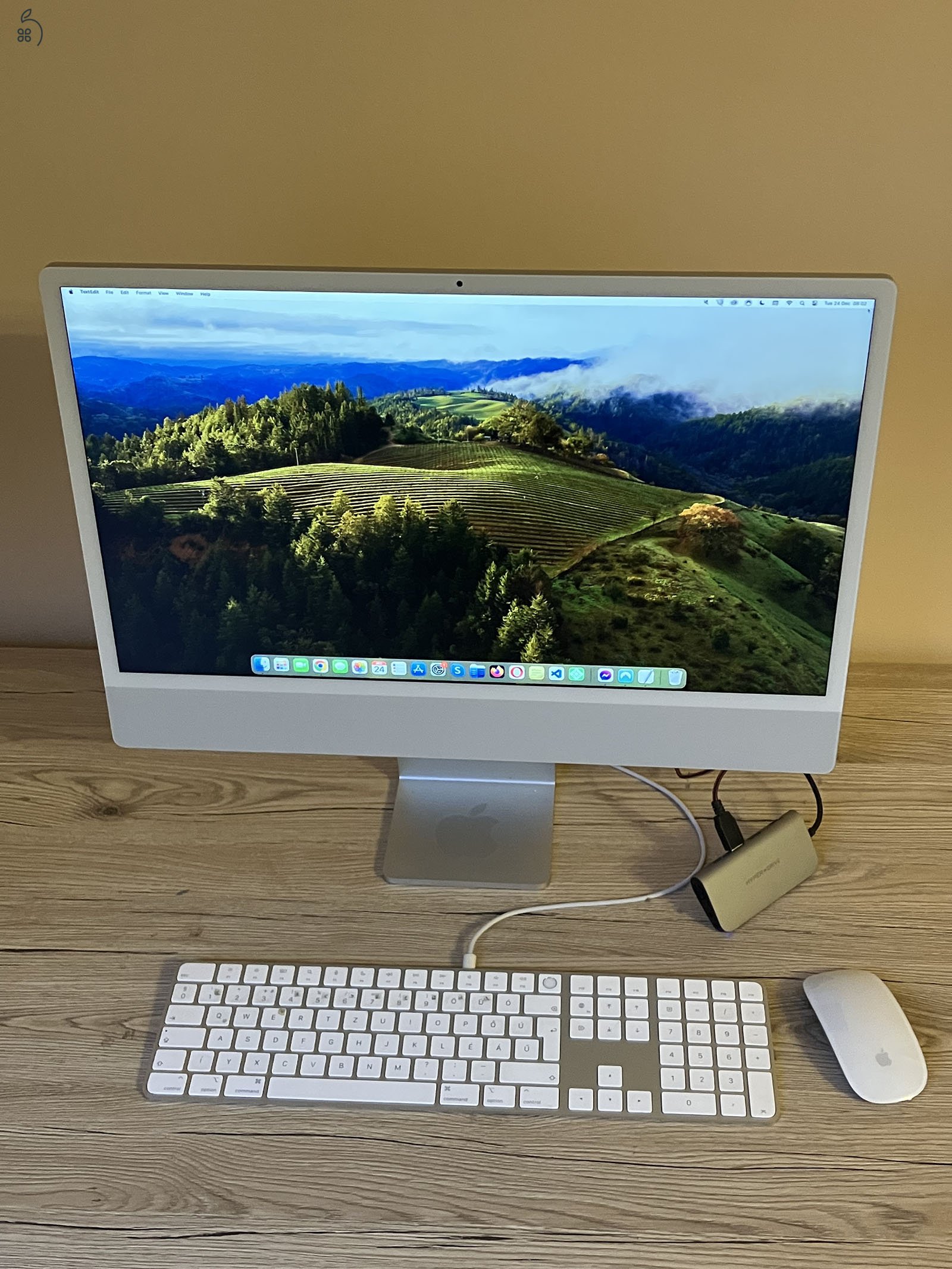 iMac M1 - (2021) 24-inch, 1TB SSD, 16GB Memória