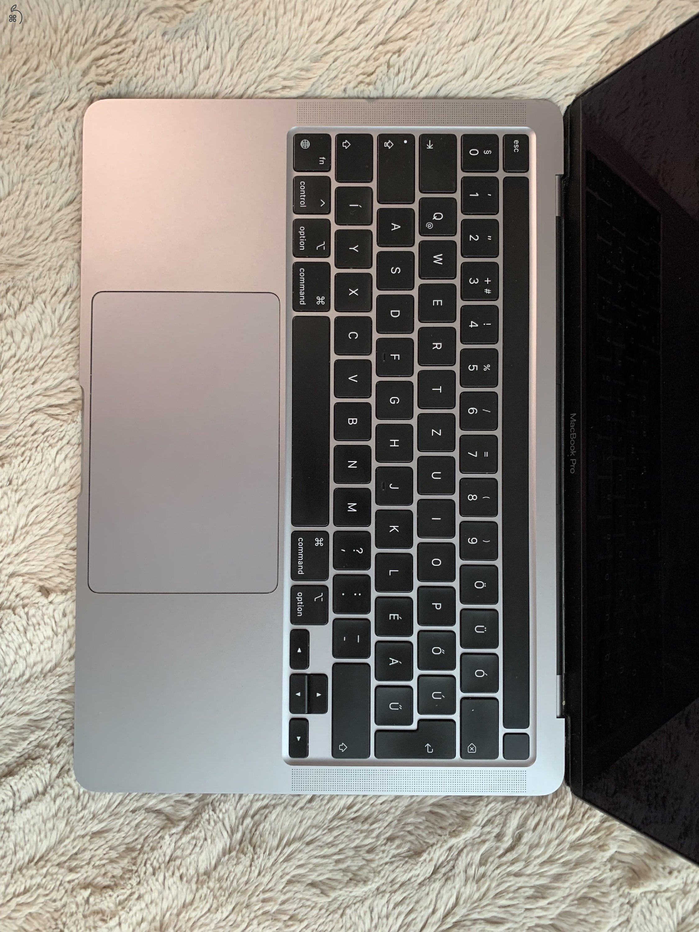 Macbook Pro M1 13” 2020 - magyar, újszerű 8gb / 256gb