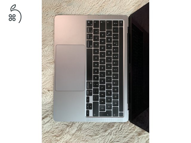 Macbook Pro M1 13” 2020 - magyar, újszerű 8gb / 256gb