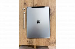 iPad Pro 12.9 1st gen 128 GB Wifi + Cellular + Apple Pencil + Magyar Apple Keyboard tok