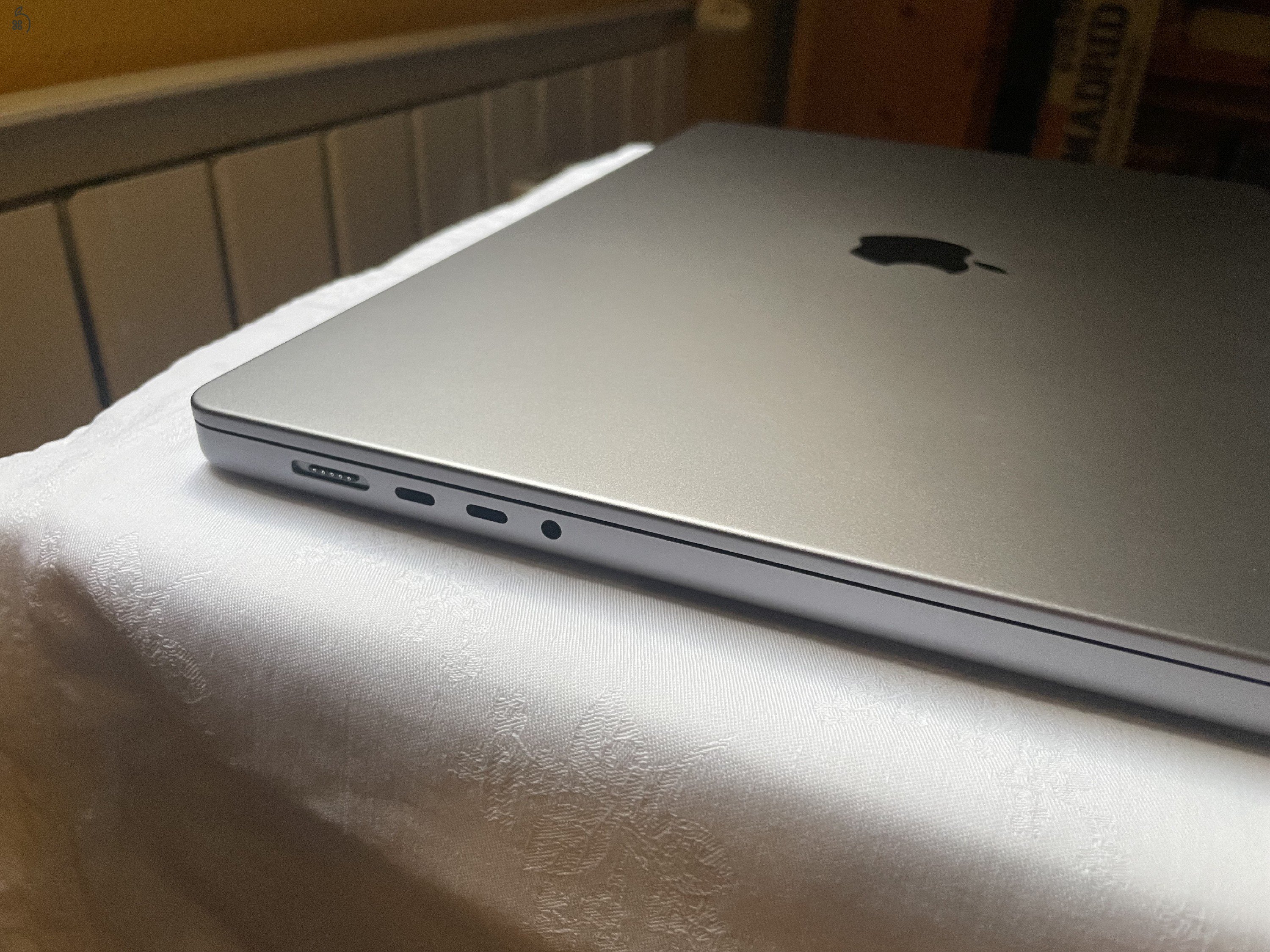 MacBook Pro 16