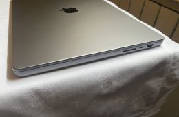 MacBook Pro 16