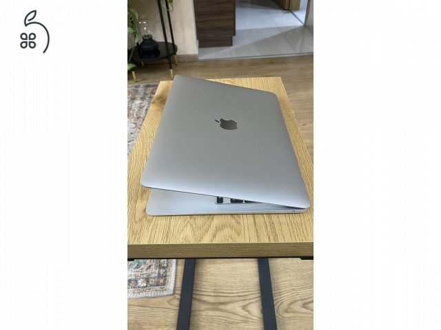 MacBook Air i3, 2020 