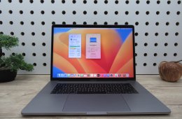  Apple Retina Macbook Pro 15 Touchbar - 2017 - Használt, megkímélt 