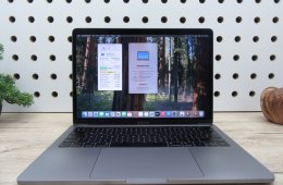 Apple Retina Macbook Pro 13 Touchbar - 2019 - Használt, megkímélt