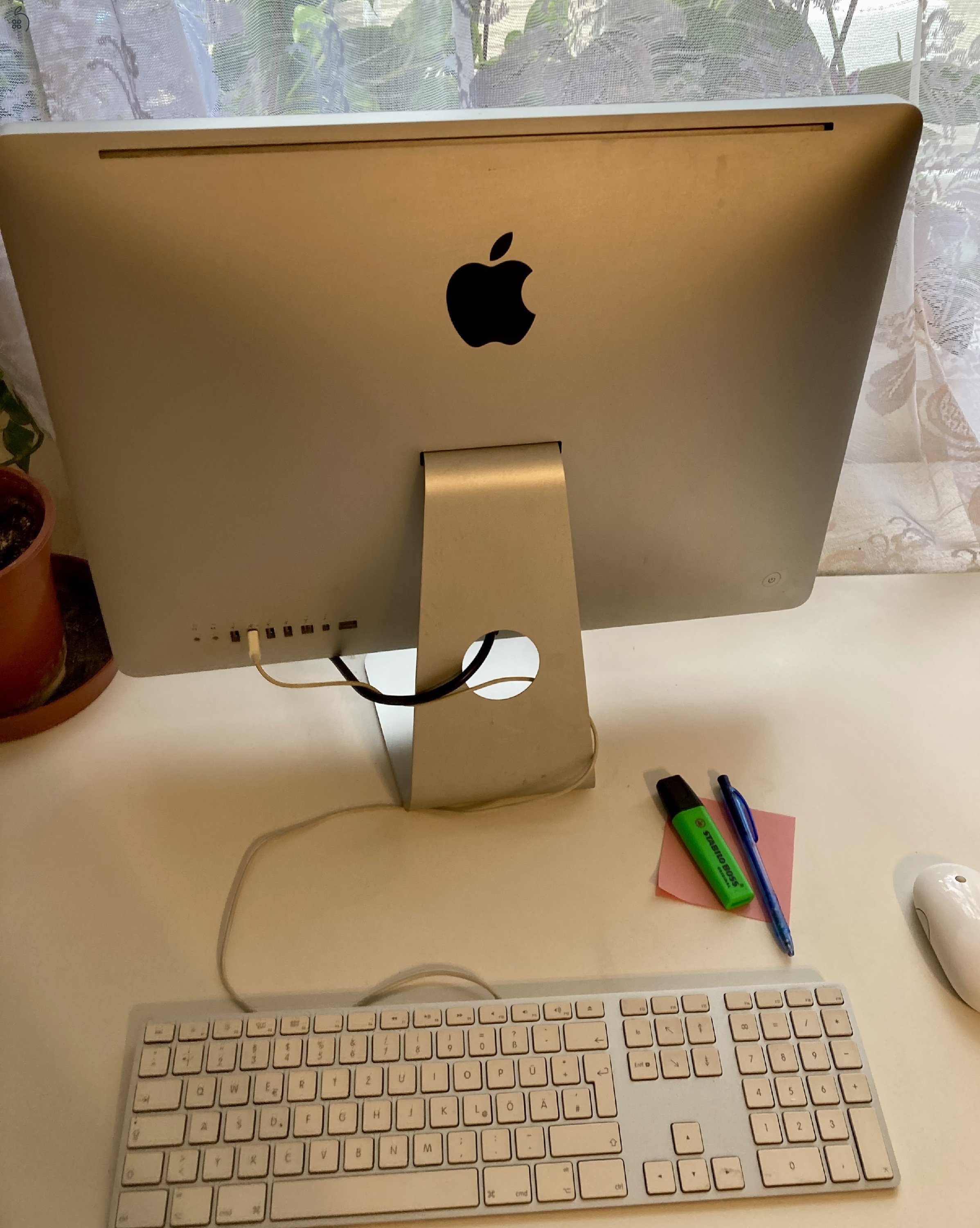 Eladó iMac 21,5” (Mid 2011) - Kiváló állapotban, bővített teljesítmény!