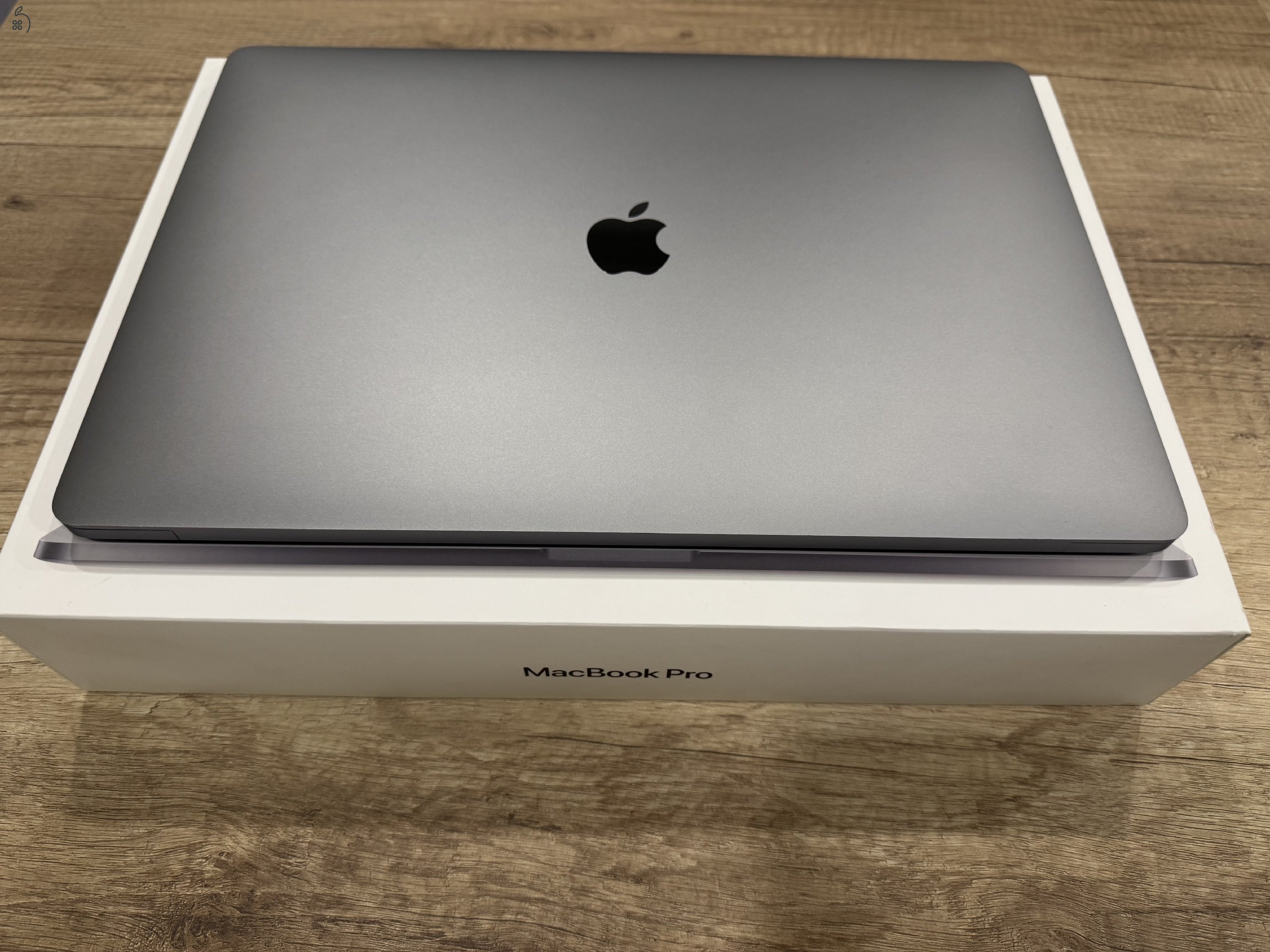 Macbook pro 16 16gb 512ssd i7 2,6