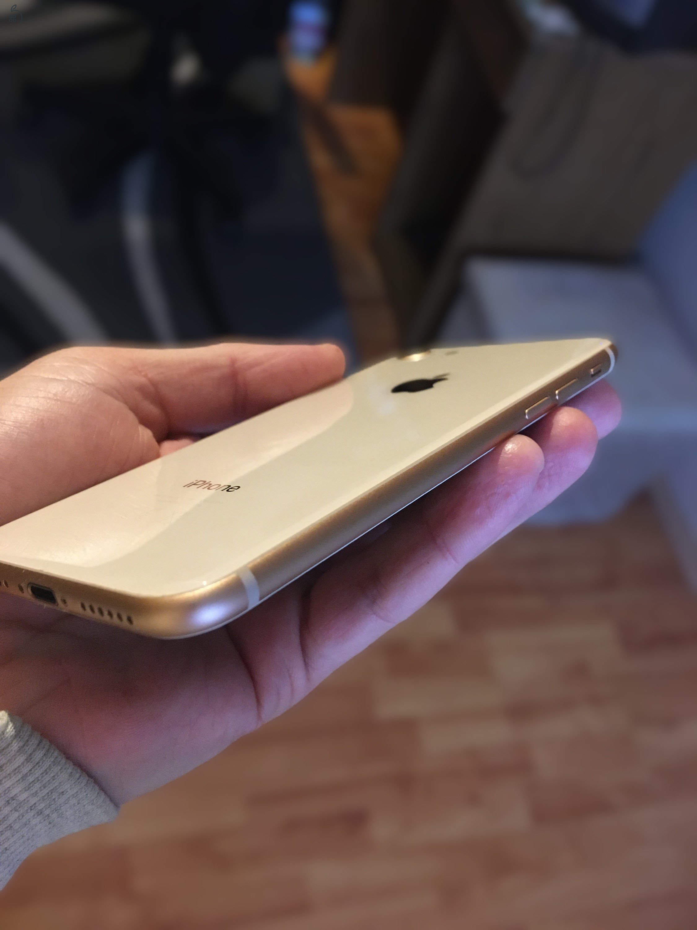 iPhone 8 /64gb / független 10/10