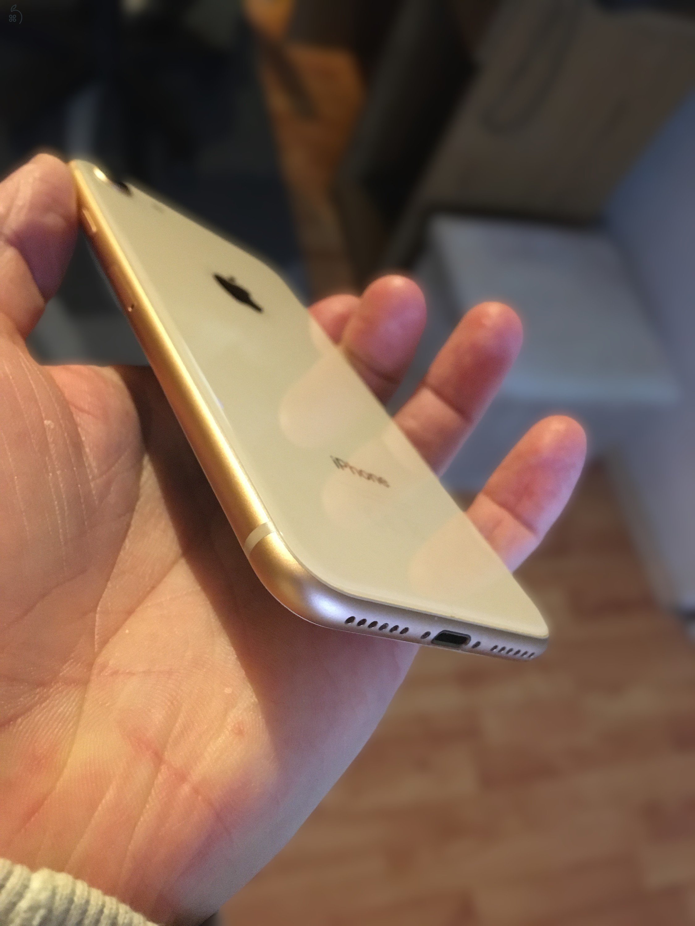 iPhone 8 /64gb / független 10/10